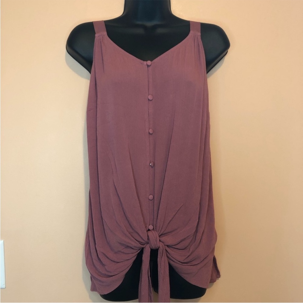 Lane Bryant sleeveless shirt